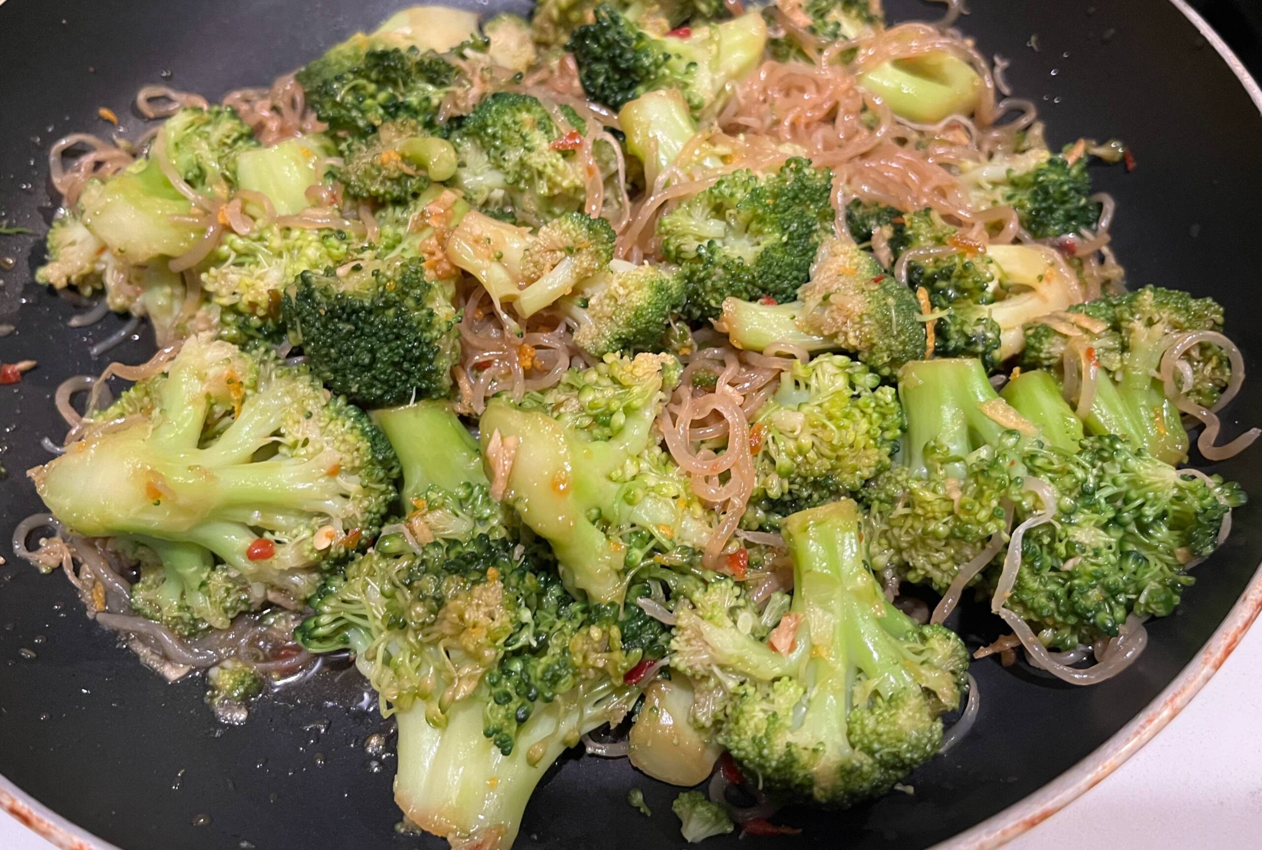 Shirataki Noodles With Broccoli